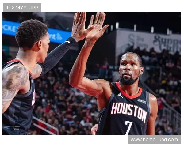 乌度卡调整火箭防守对位策略 针对魔术外线火力部署换防 乌度卡调整火箭防守对位策略 针对魔术外线火力部署换防